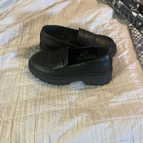 Sincerely Jules Black Loafers - Picture 3 of 6